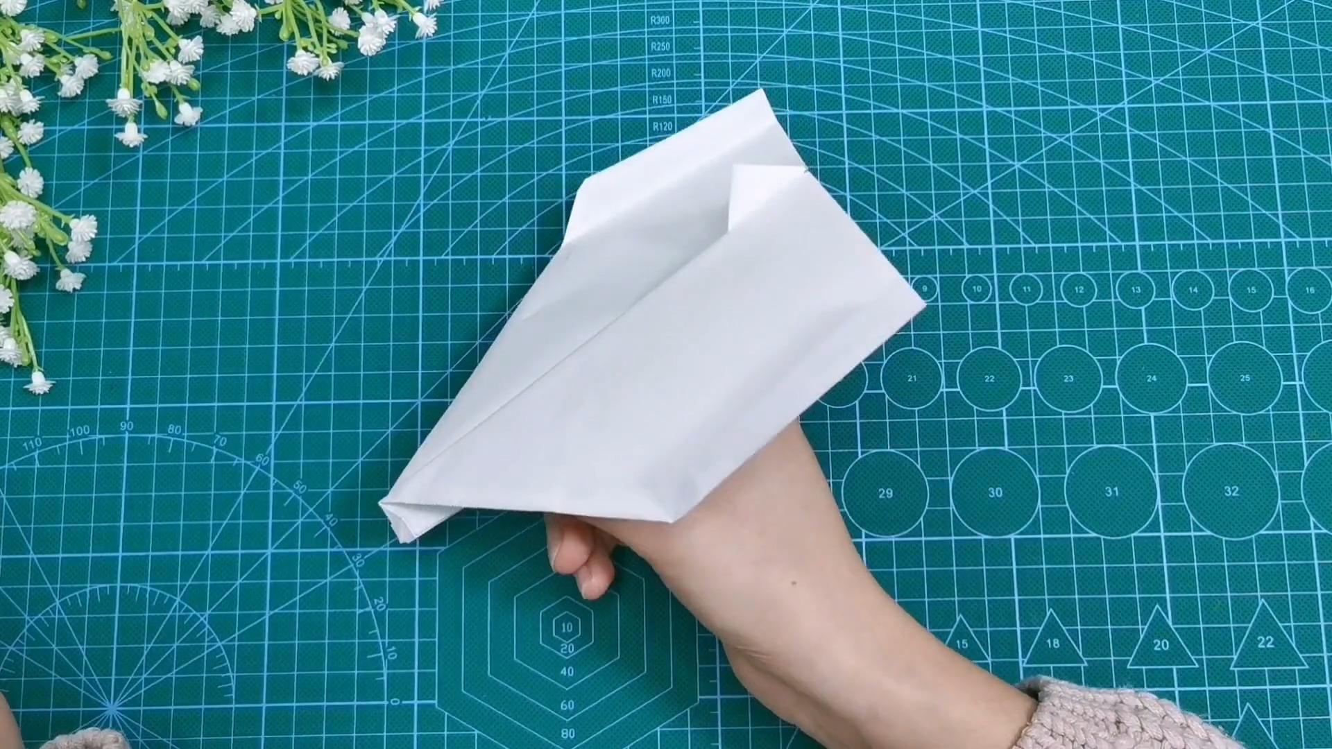 纸飞机怎么换成中文版,纸飞机怎么变成中文版的