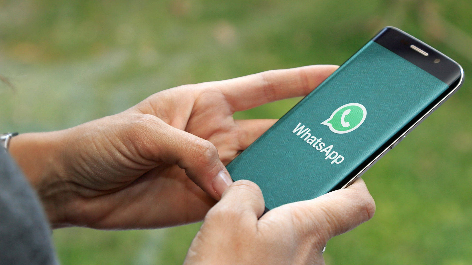 whatsapp多选照片苹果-whatsapp如何批量添加联系人